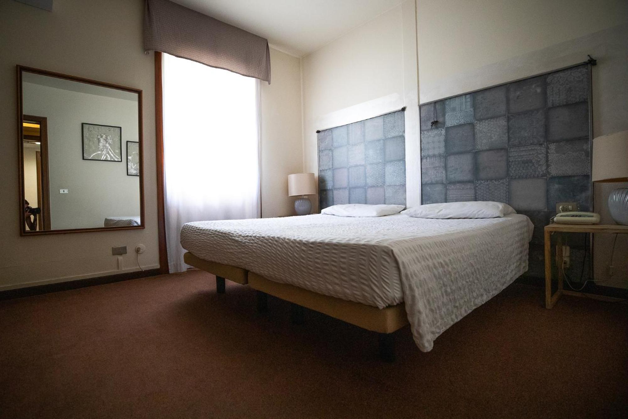 Hotel Rendez Vous シャティヨン エクステリア 写真