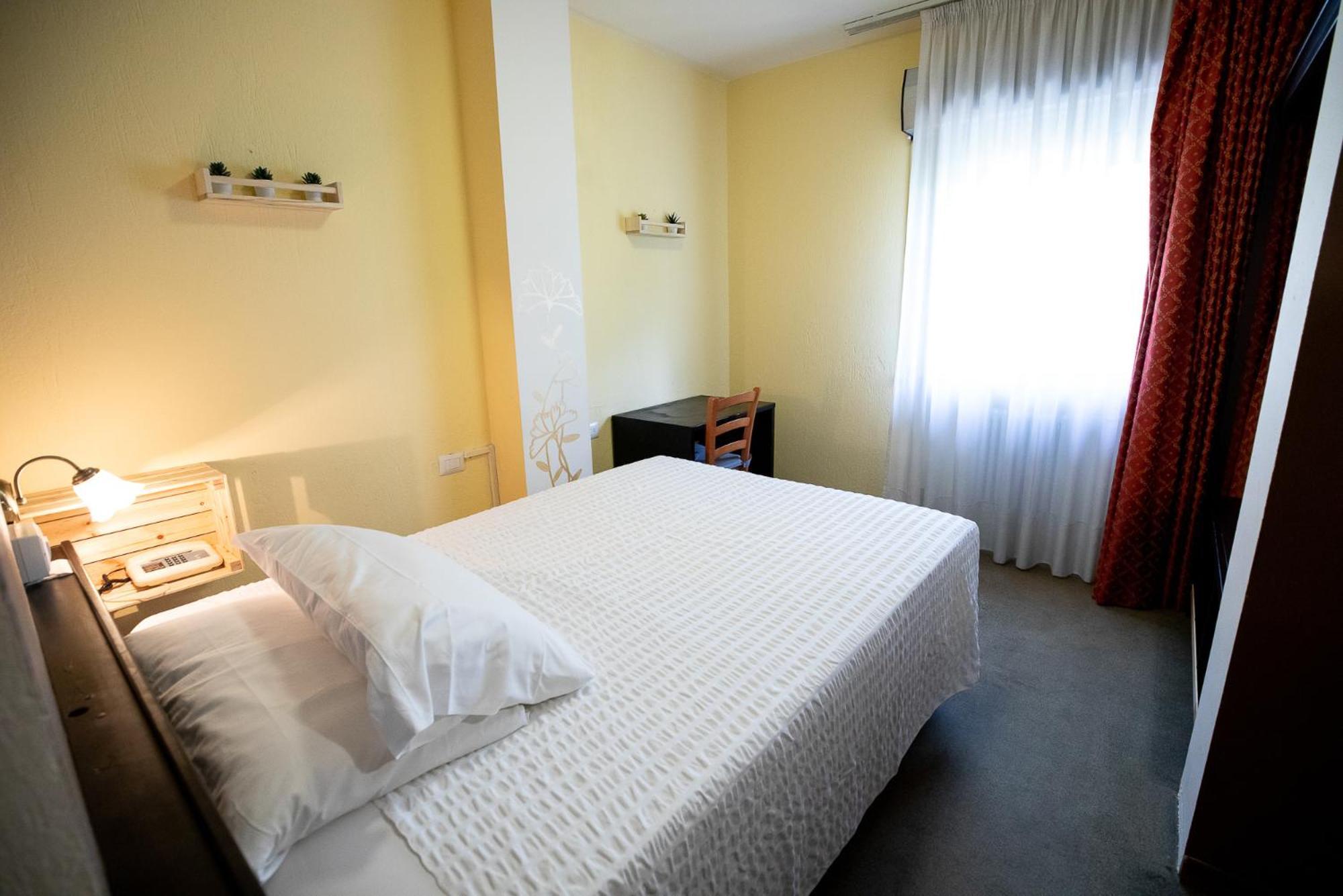 Hotel Rendez Vous シャティヨン エクステリア 写真