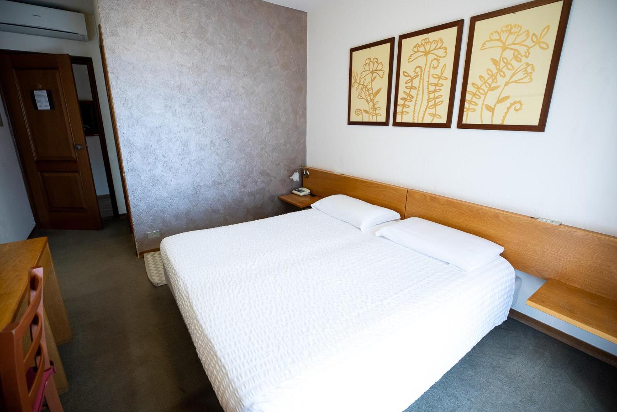 Hotel Rendez Vous シャティヨン エクステリア 写真