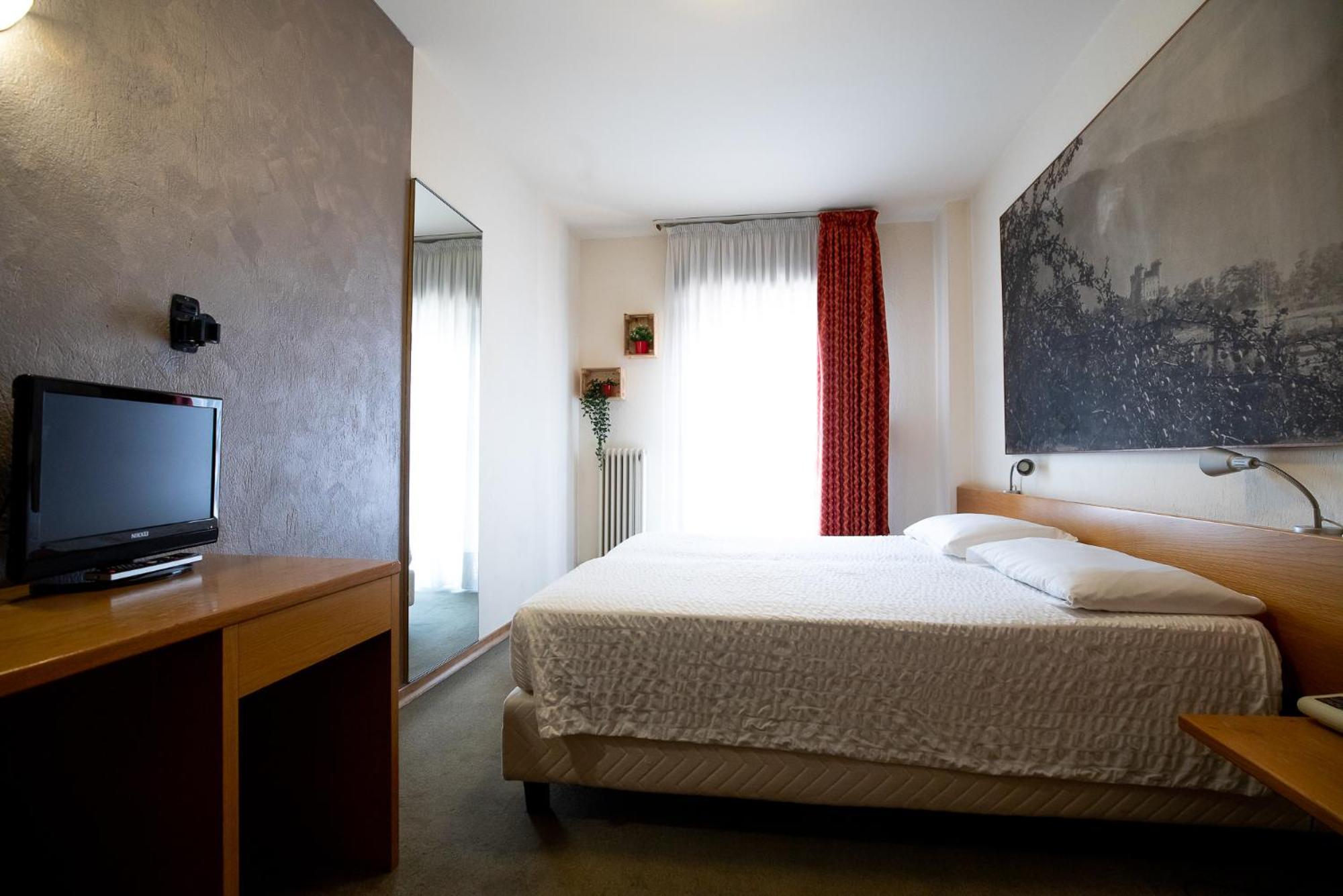 Hotel Rendez Vous シャティヨン エクステリア 写真