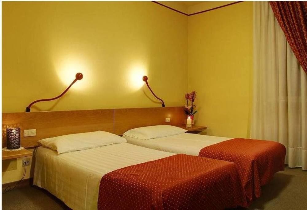 Hotel Rendez Vous シャティヨン エクステリア 写真